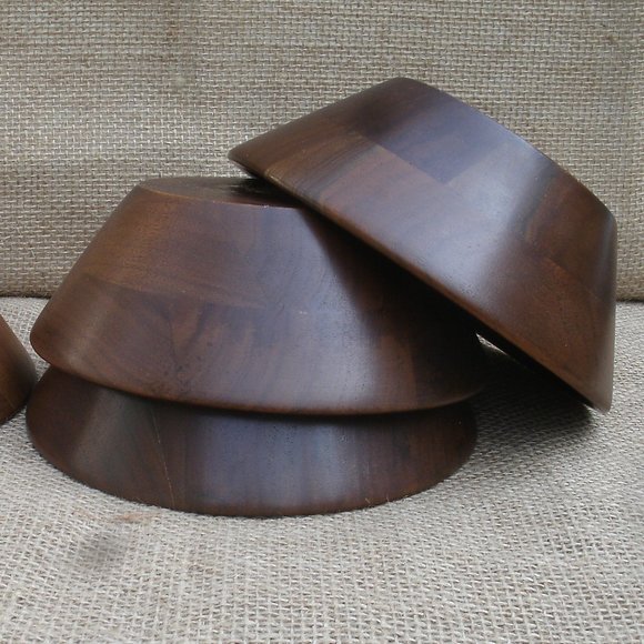 Vintage Vermillion Handcrafted Walnut Wood Bowls Set of 4 - Picture 13 of 16